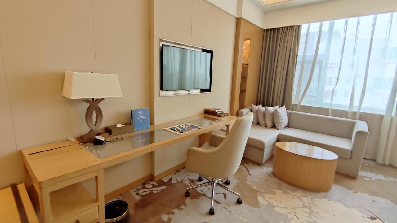 Howard Johnson Xiangyu Plaza Linyi Linyi  Bagian luar foto