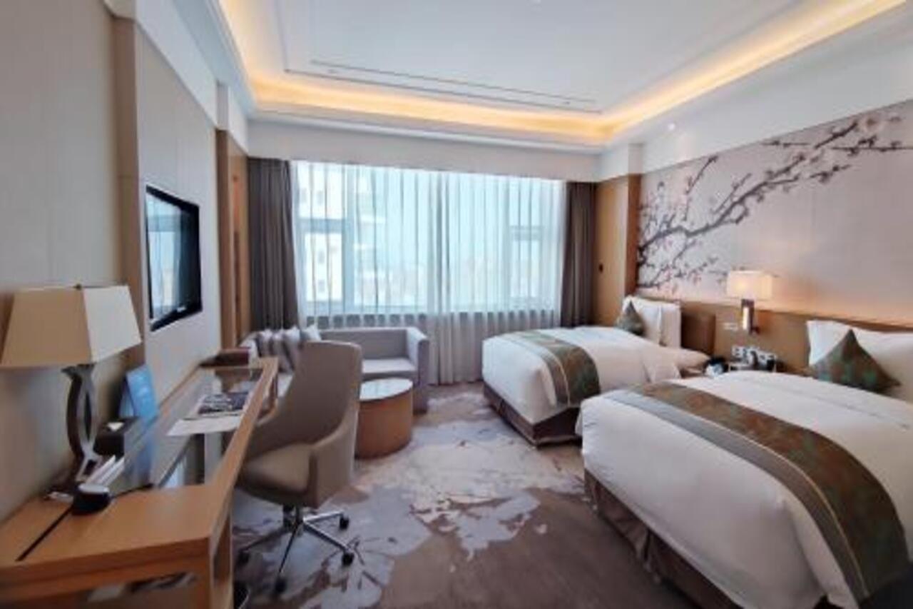 Howard Johnson Xiangyu Plaza Linyi Linyi  Bagian luar foto