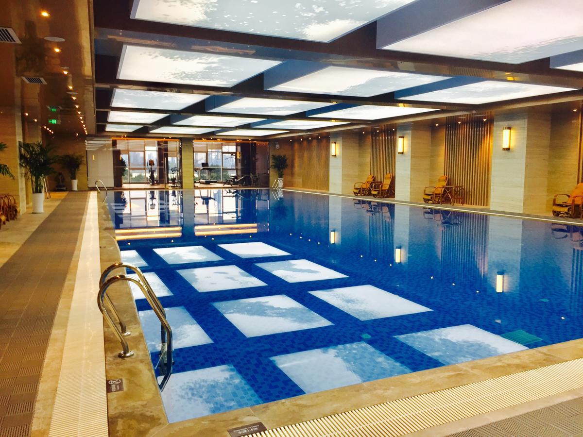 Howard Johnson Xiangyu Plaza Linyi Linyi  Bagian luar foto