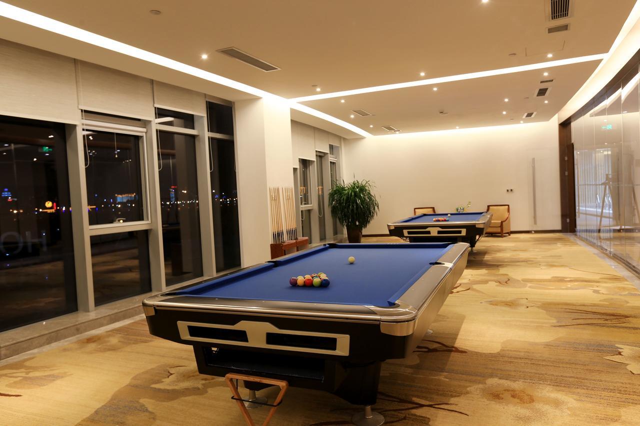 Howard Johnson Xiangyu Plaza Linyi Linyi  Bagian luar foto