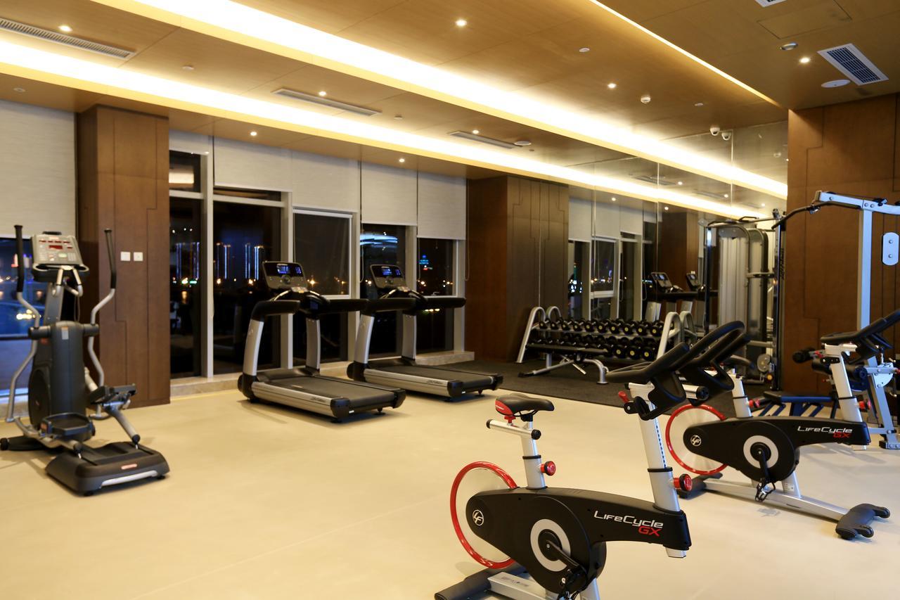 Howard Johnson Xiangyu Plaza Linyi Linyi  Bagian luar foto