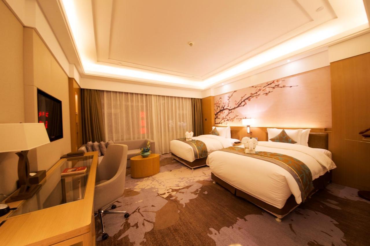 Howard Johnson Xiangyu Plaza Linyi Linyi  Bagian luar foto