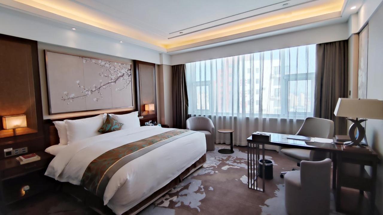 Howard Johnson Xiangyu Plaza Linyi Linyi  Bagian luar foto