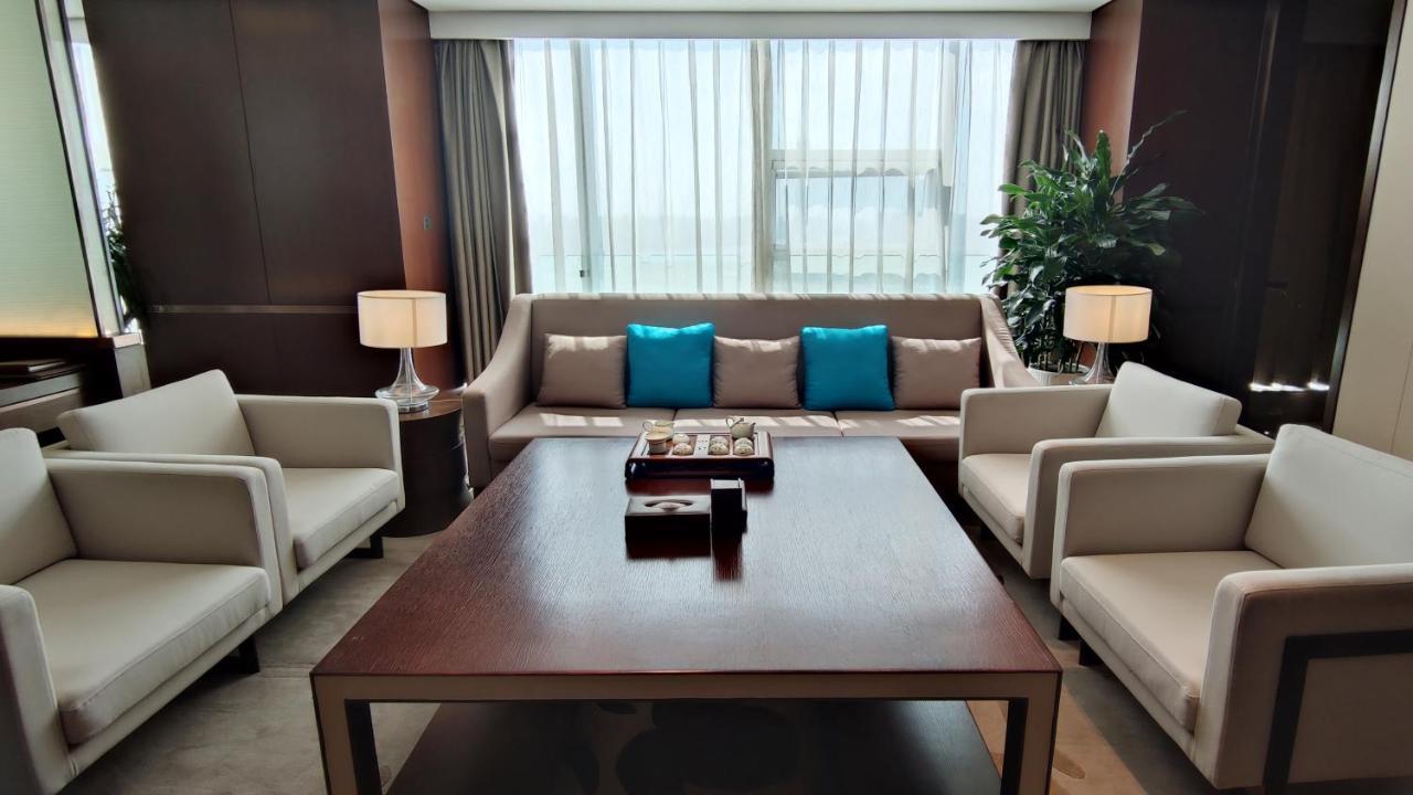 Howard Johnson Xiangyu Plaza Linyi Linyi  Bagian luar foto